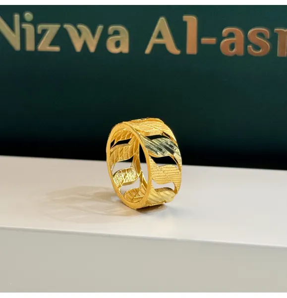 21 karat gold ring
