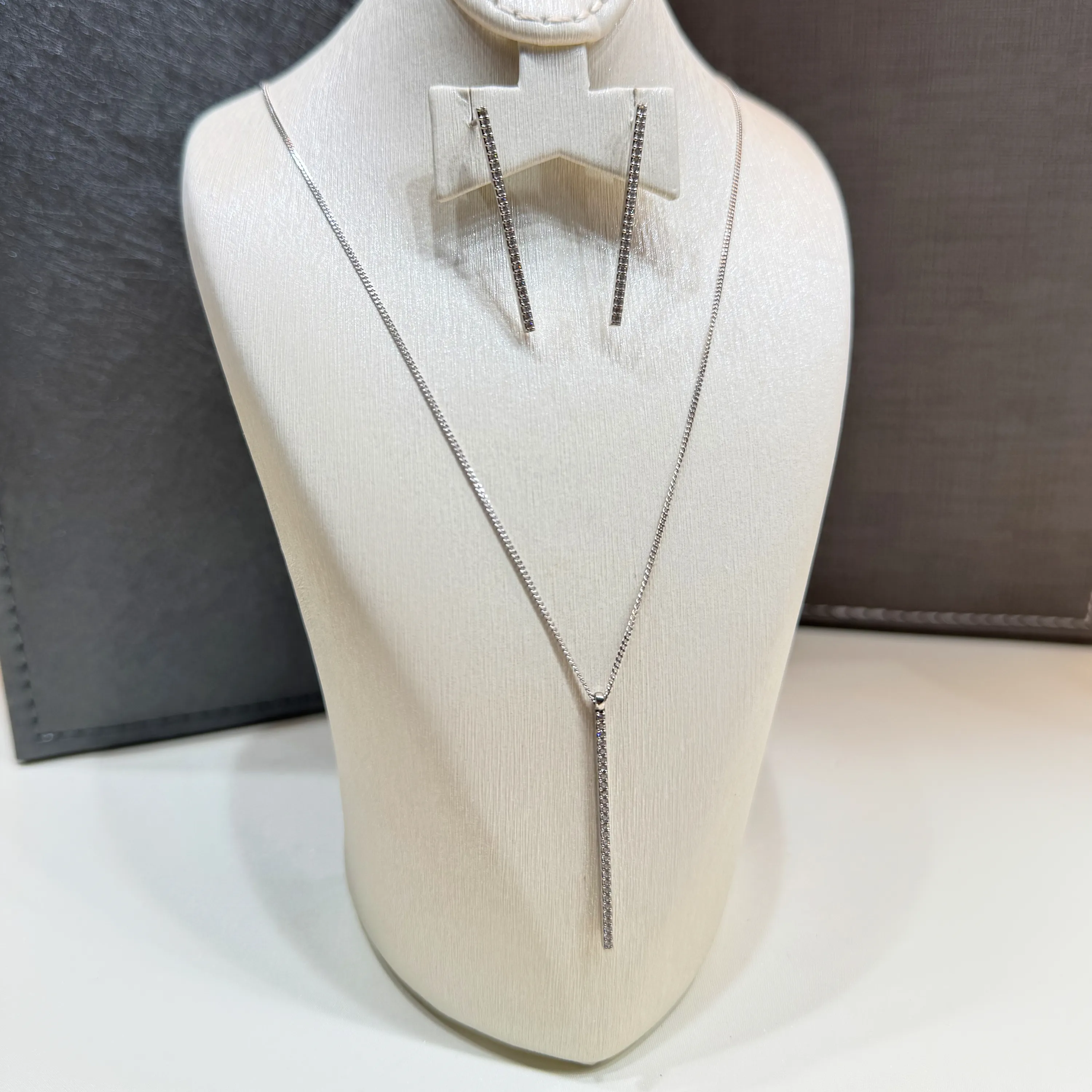 925 Sterling Silver Half Set with Swarovski Zircon