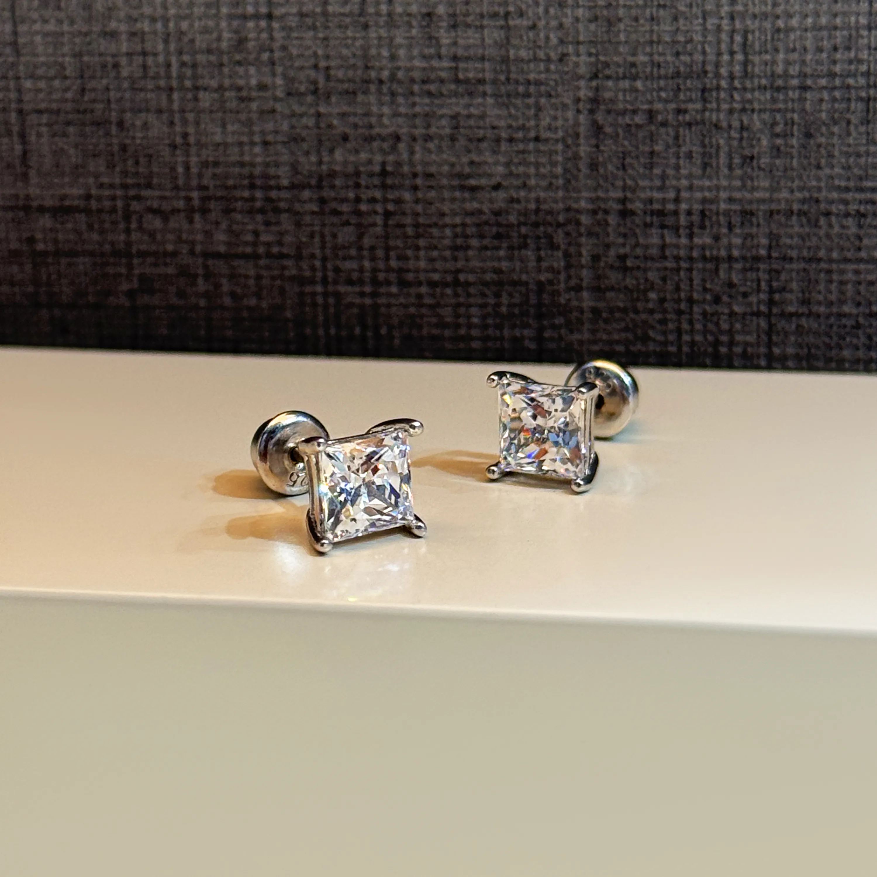 925 Sterling Silver Swarovski Zircon Hoop Earrings