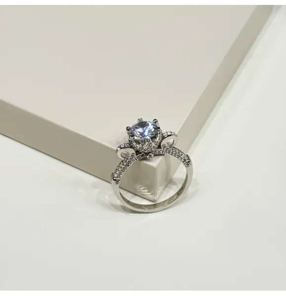 925 sterling silver ring with Swarovski zircon - (R-133)