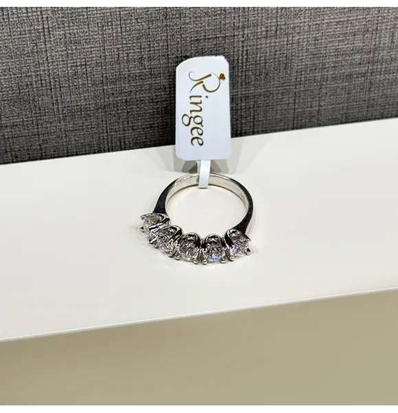 925 sterling silver ring with Swarovski zircon - (R-0183)