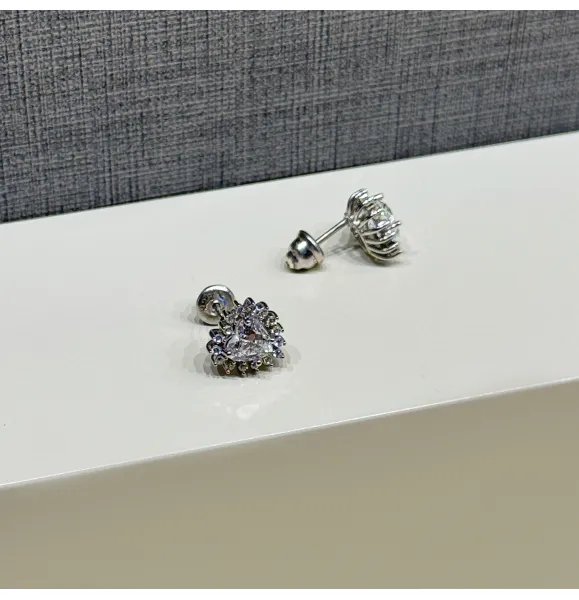 Silver earrings with Swarovski zirconia, 925 sterling silver - (R-0189)