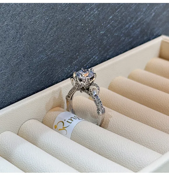 925 Sterling Silver Ring with Swarovski Zircon