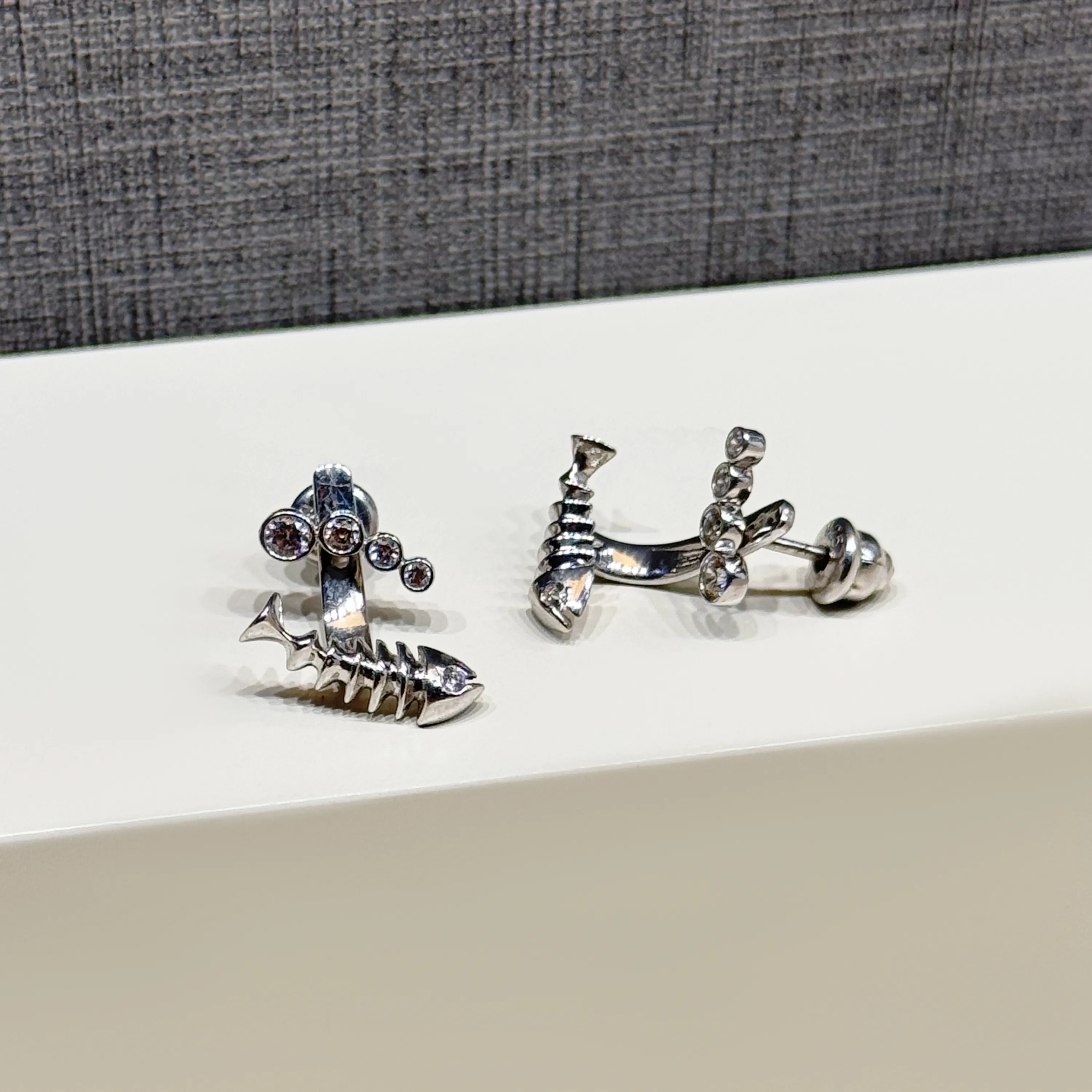 Silver earrings with Swarovski zirconia, 925 sterling silver