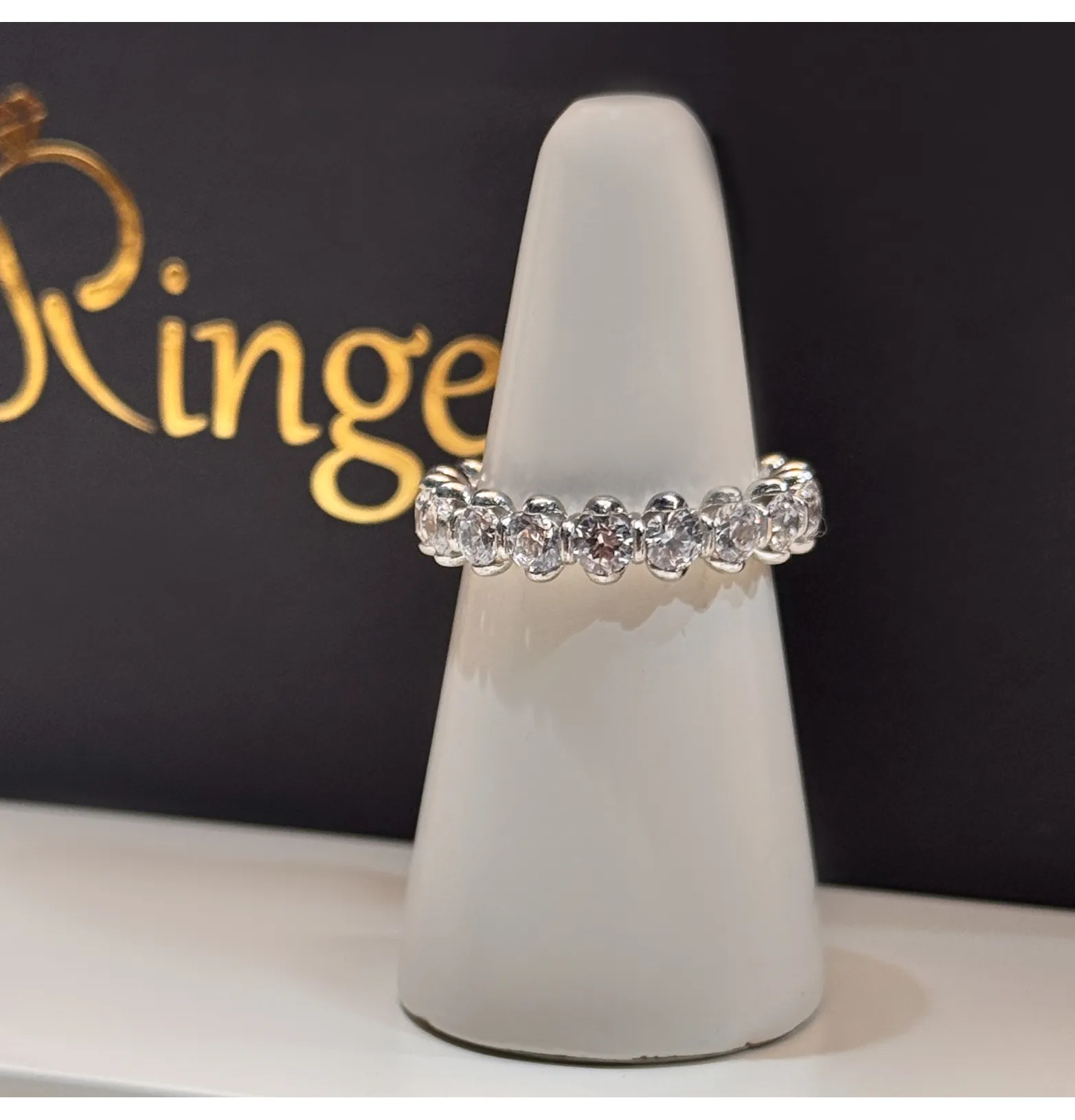 925 sterling silver ring with Swarovski zircon