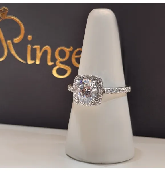 925 sterling silver ring with Swarovski zircon - (R-0236)