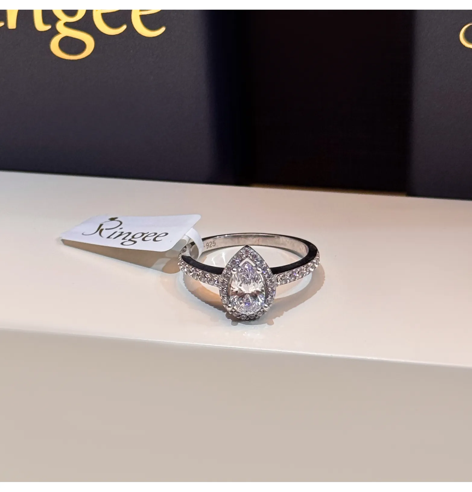 925 sterling silver ring with Swarovski zircon