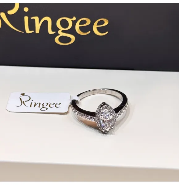 925 sterling silver ring with Swarovski zircon - (R-0257)