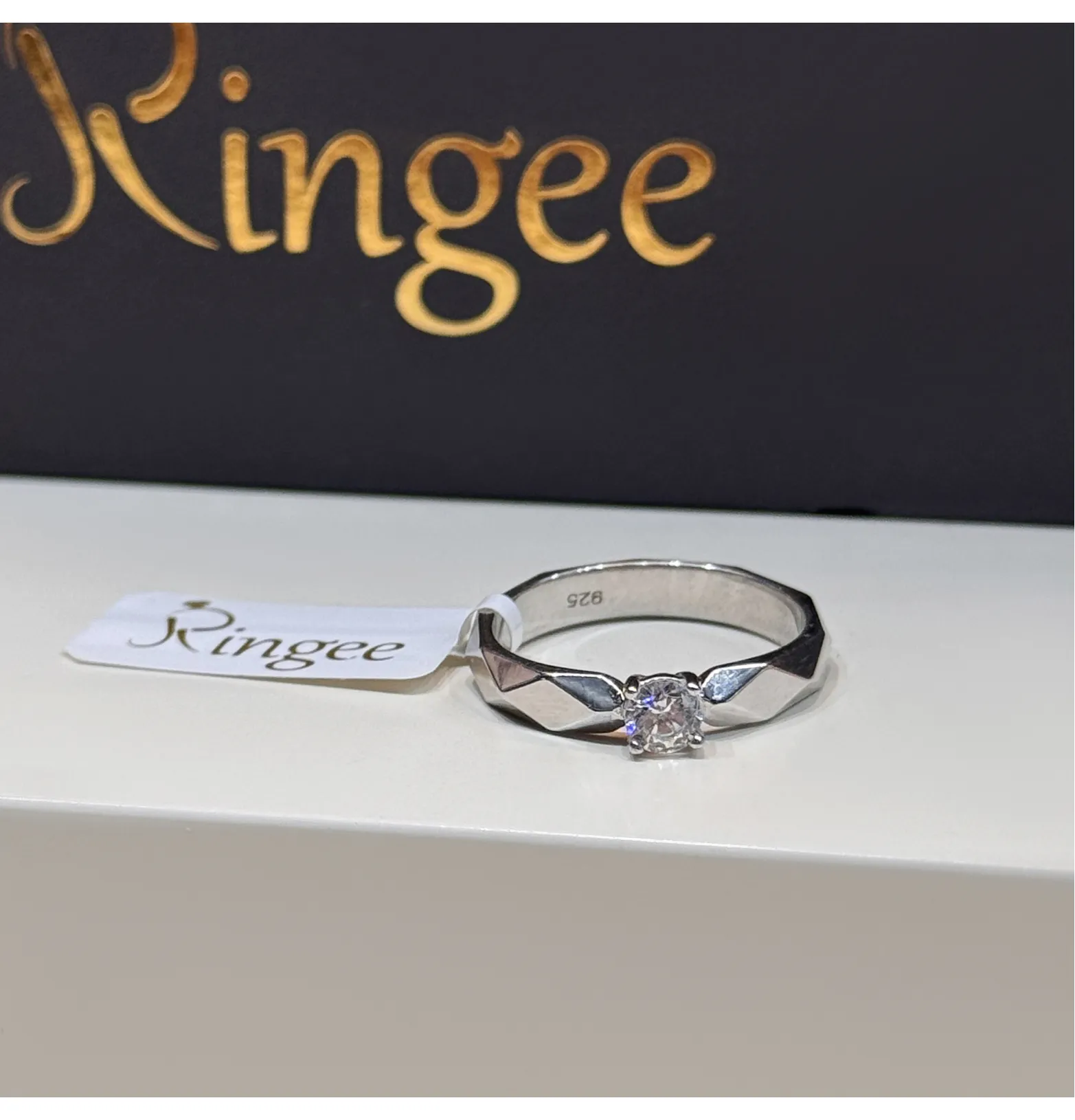 925 sterling silver ring with Swarovski zircon