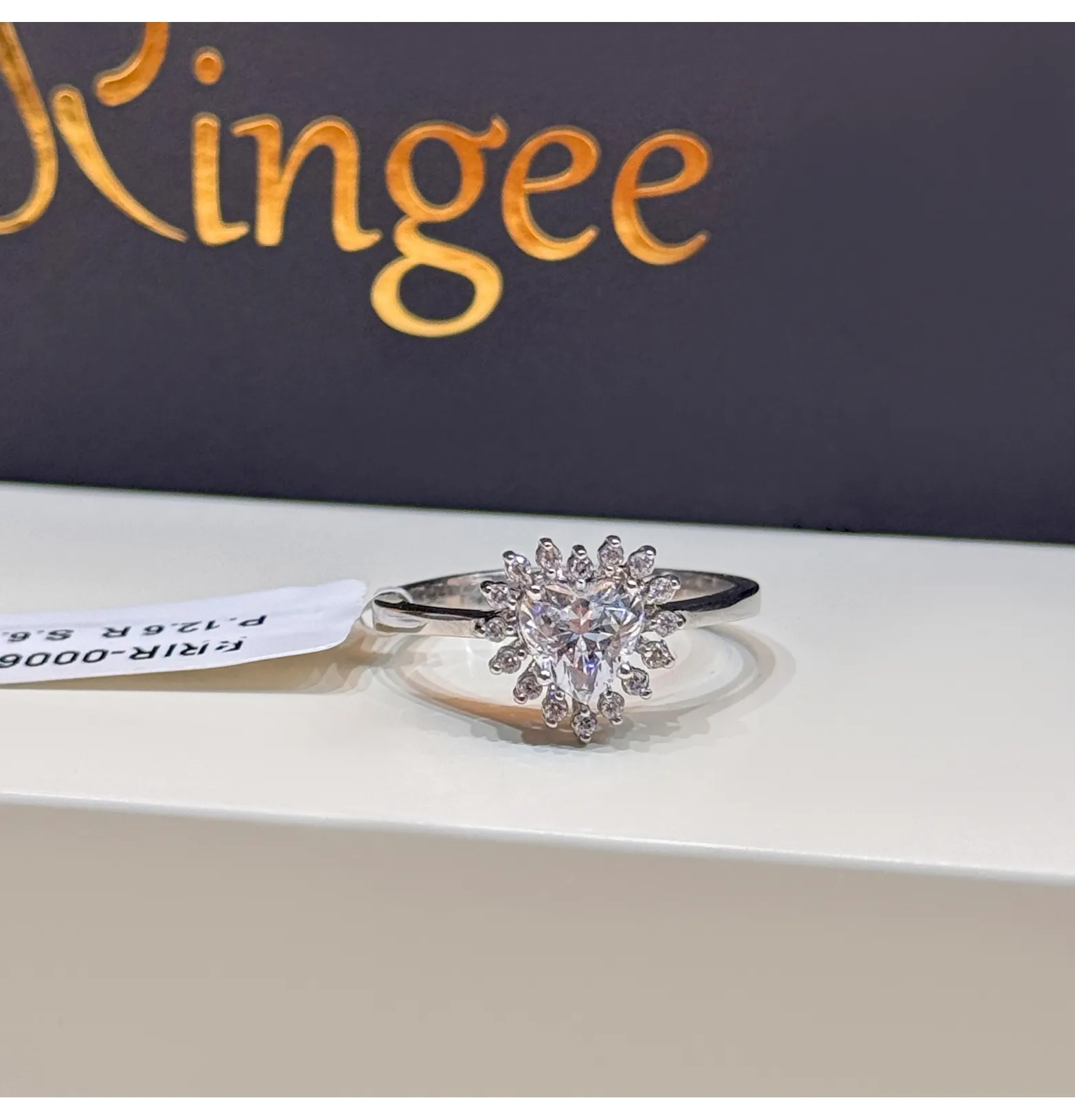 925 sterling silver ring with Swarovski zircon