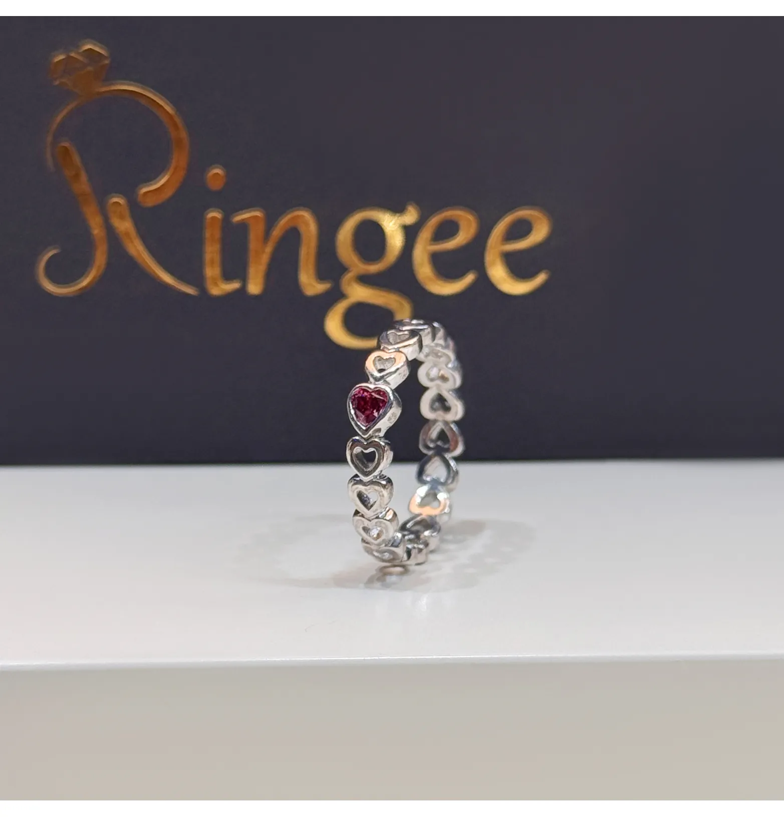 925 sterling silver ring with Swarovski zircon