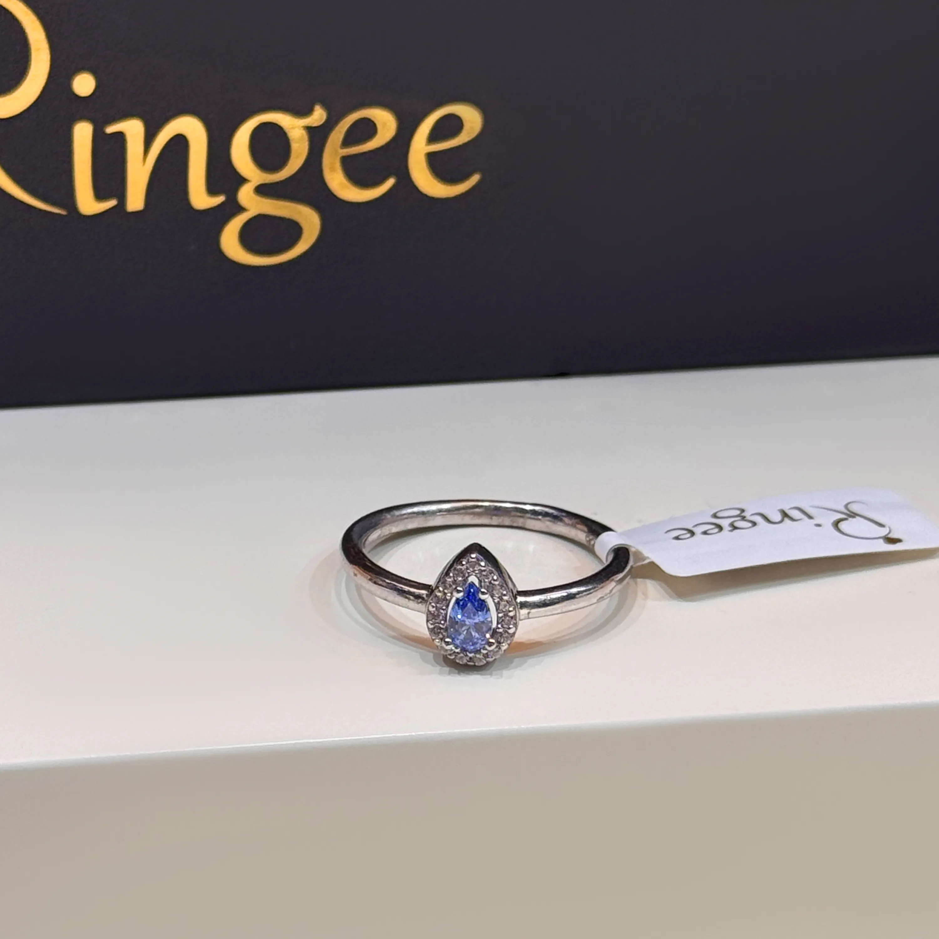 925 sterling silver ring with Swarovski zircon