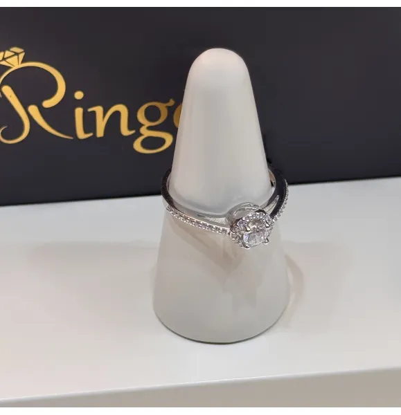 925 sterling silver ring with Swarovski zircon - (R-0276)