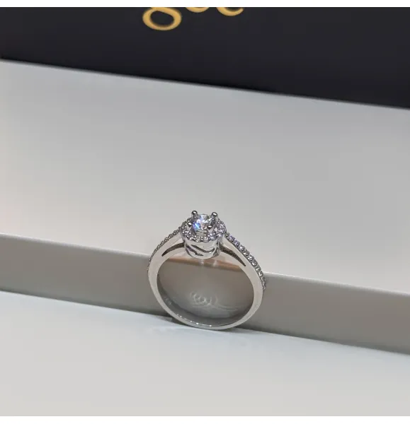 925 sterling silver ring with Swarovski zircon - (R-0278)