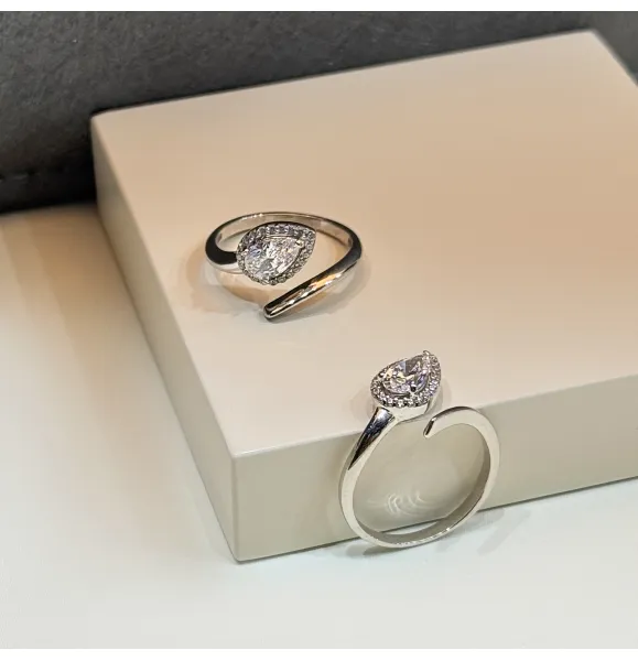 925 Sterling Silver Ring with Swarovski Zircon
