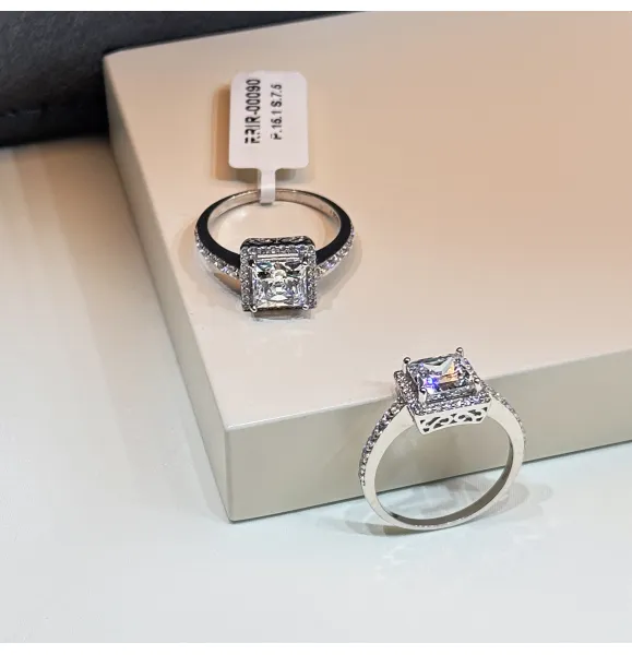 925 Sterling Silver Ring with Swarovski Zircon