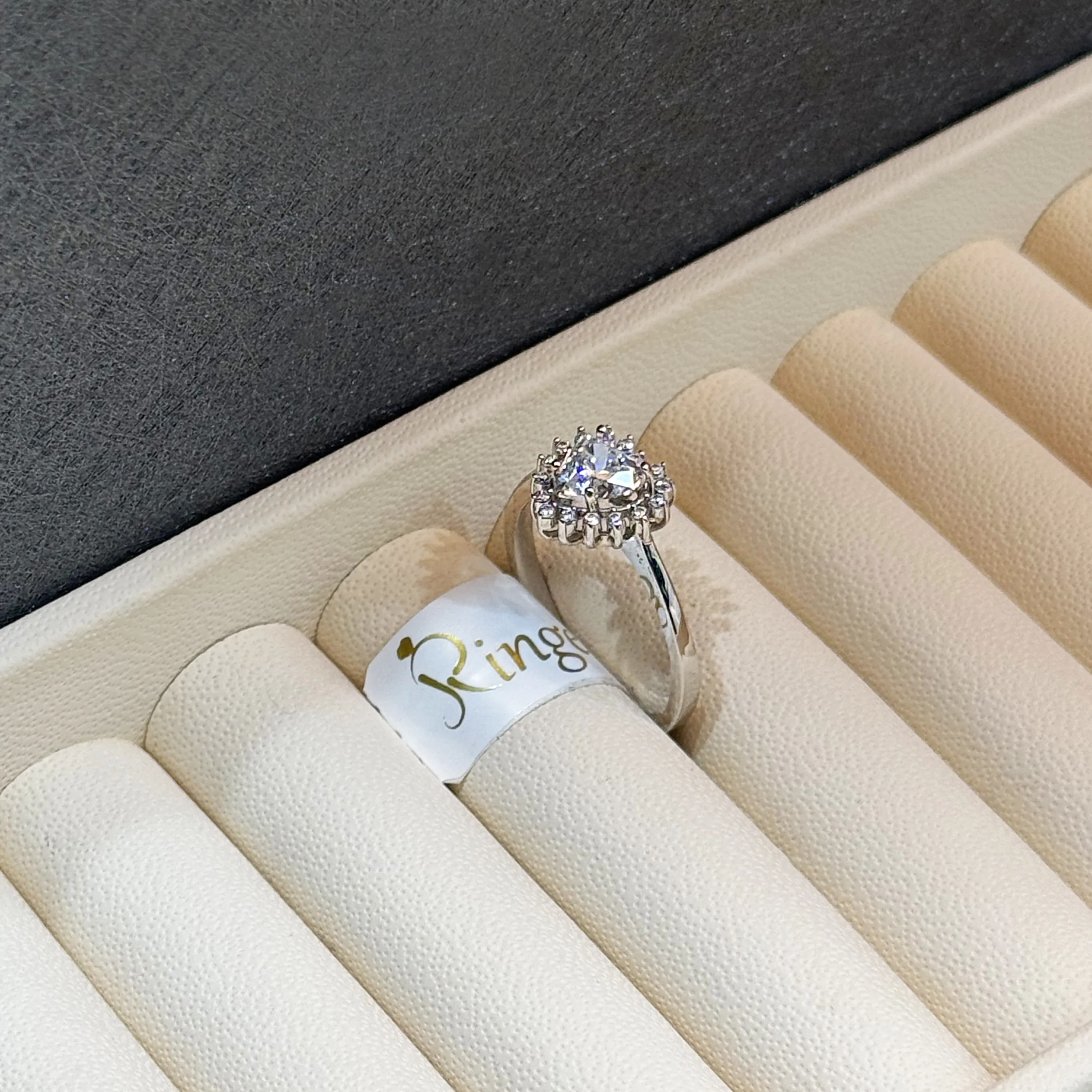 925 Sterling Silver Ring with Swarovski Zircon