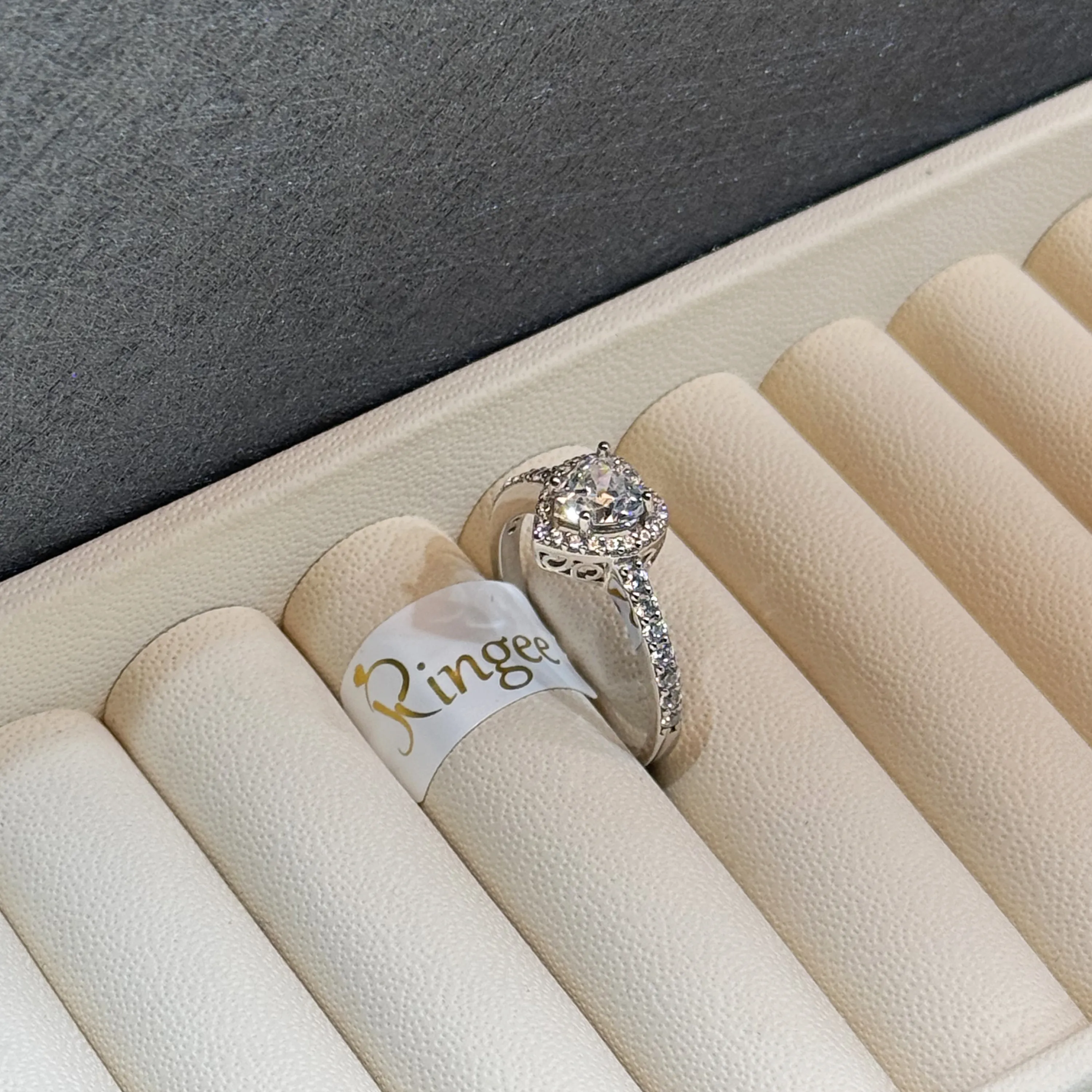 925 Sterling Silver Ring with Swarovski Zircon