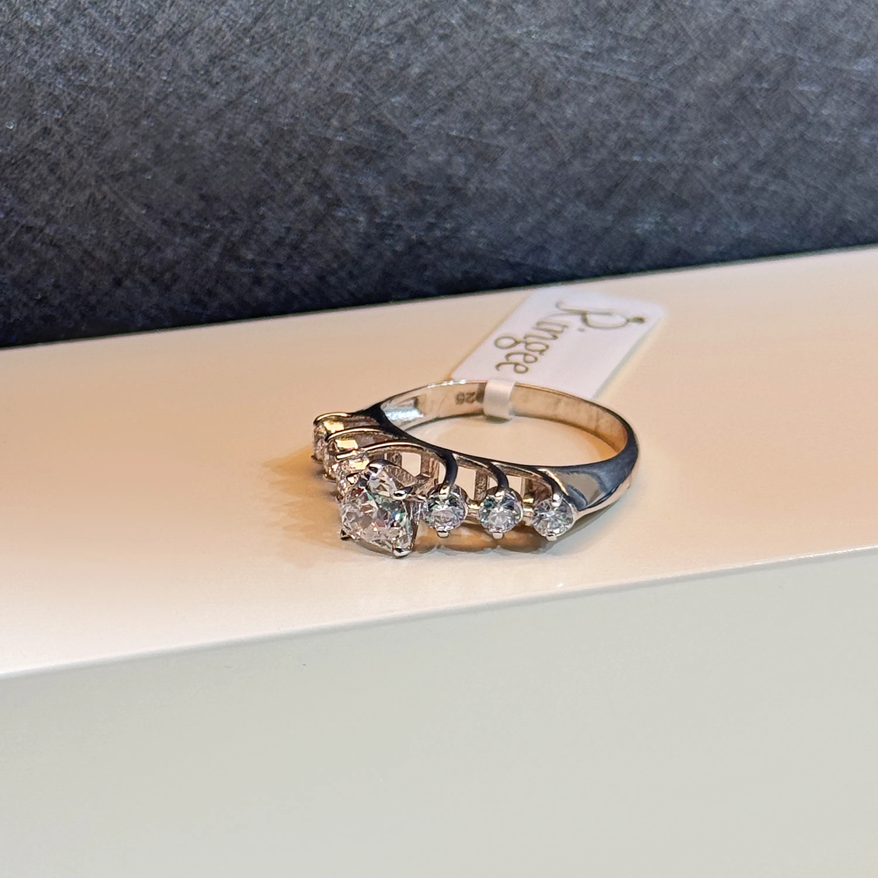 925 Sterling Silver Ring with Swarovski Zircon