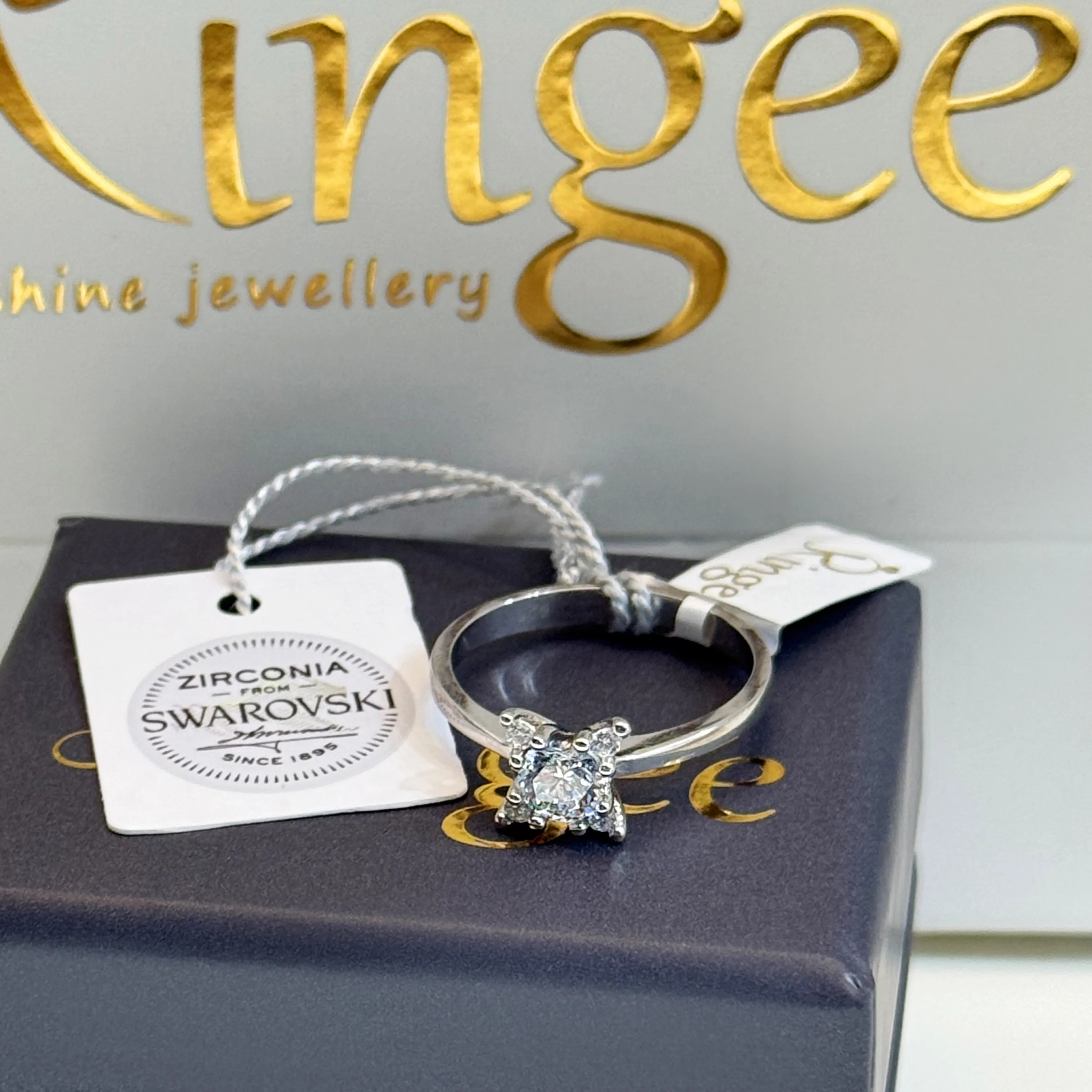 925 Sterling Silver Ring with Swarovski Zircon