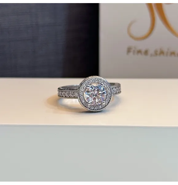 925 Sterling Silver Ring with Swarovski Zircon - (R-63)