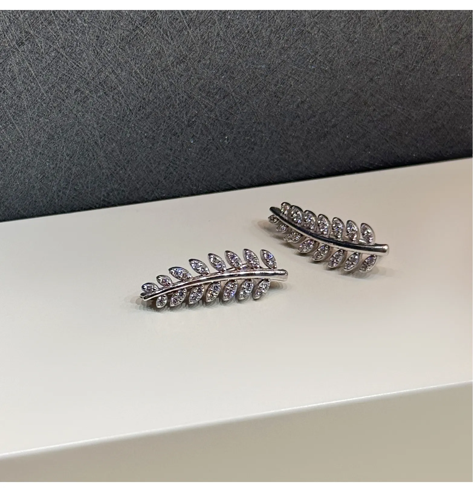 925 Sterling Silver Swarovski Zircon Pendant