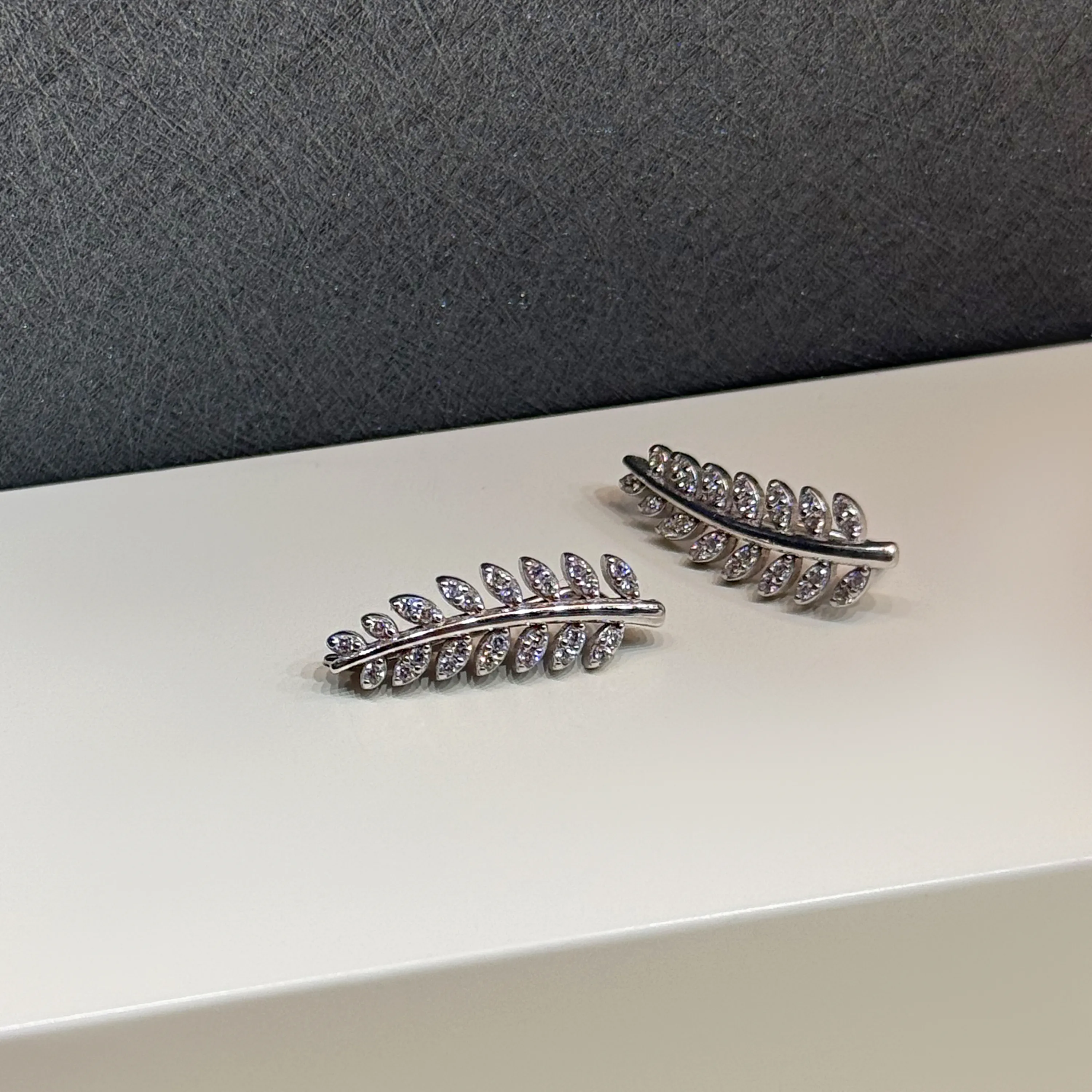 925 Sterling Silver Swarovski Zircon Pendant