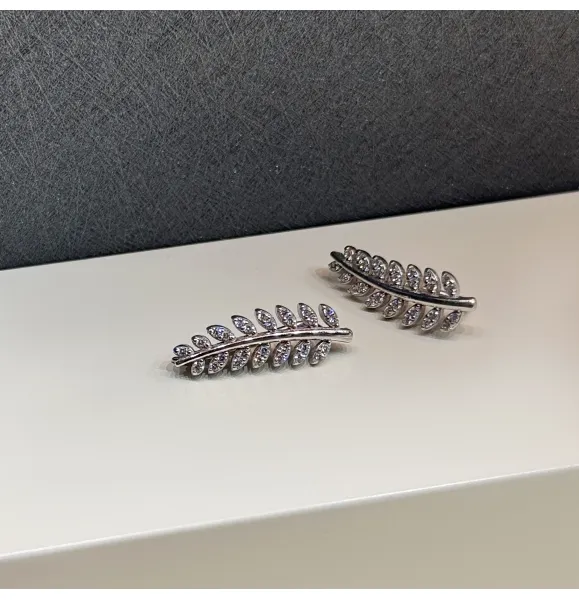925 Sterling Silver Swarovski Zircon Pendant - (R-99) 925 Sterling Silver Swarovski Zircon Pendant - (R-99)