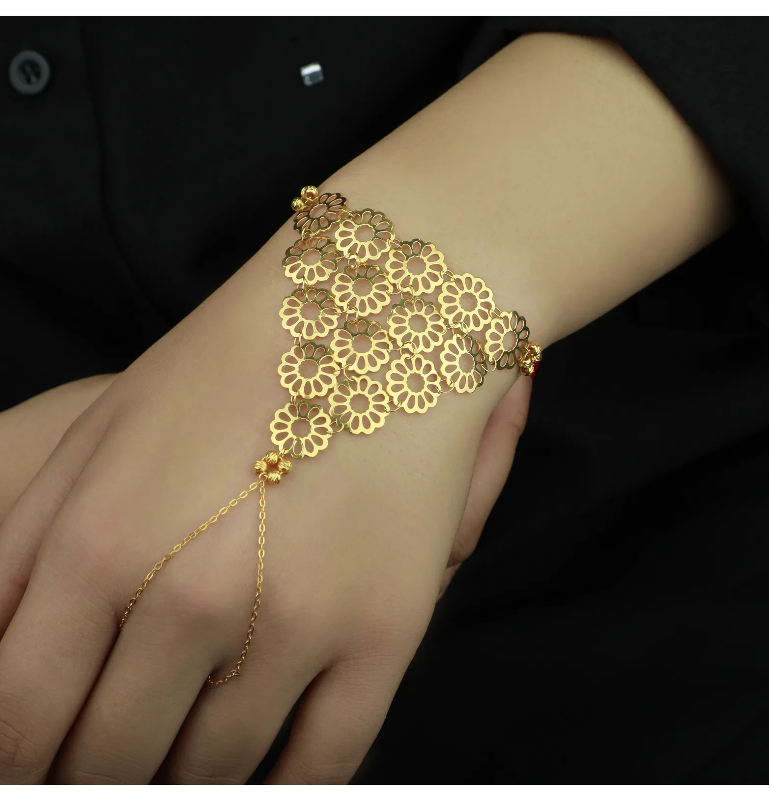 21-karat gold hand, Turkish made