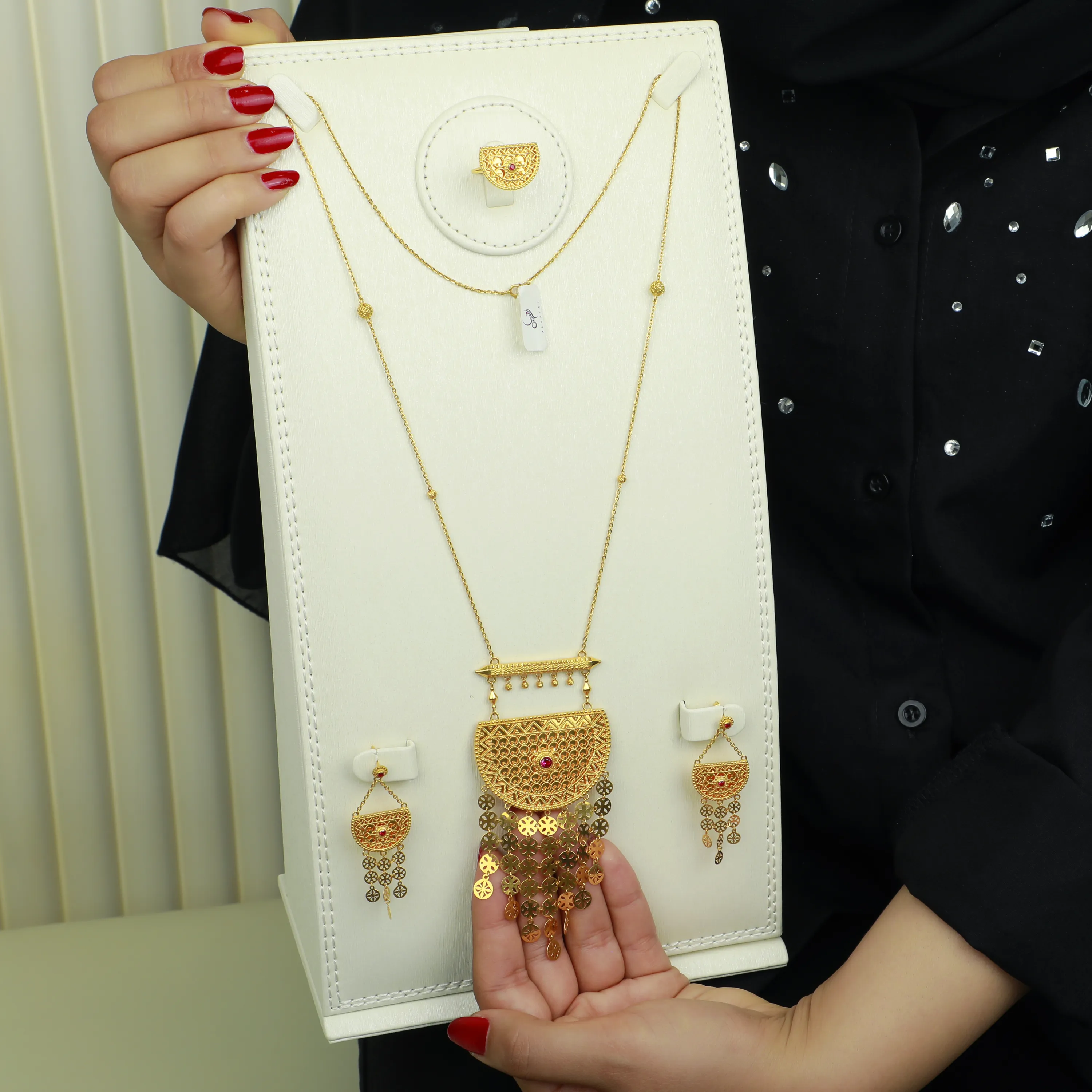 21-karat gold mirror, Bahraini made