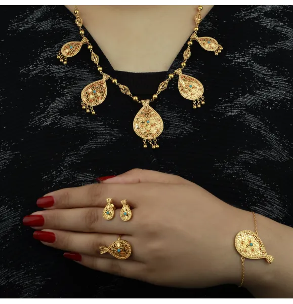 21-karat gold set, Bahraini made - (S-0127)