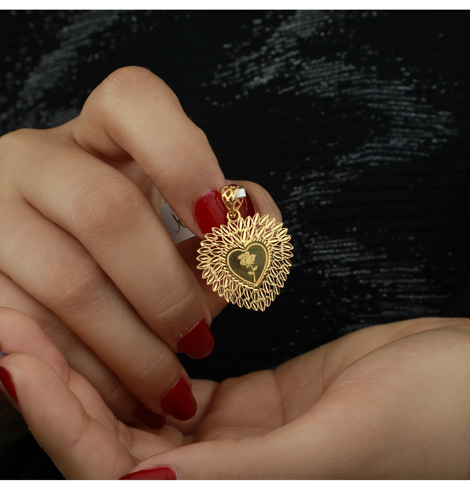 Heart-shaped pendant, 21 karat gold, Turkish made