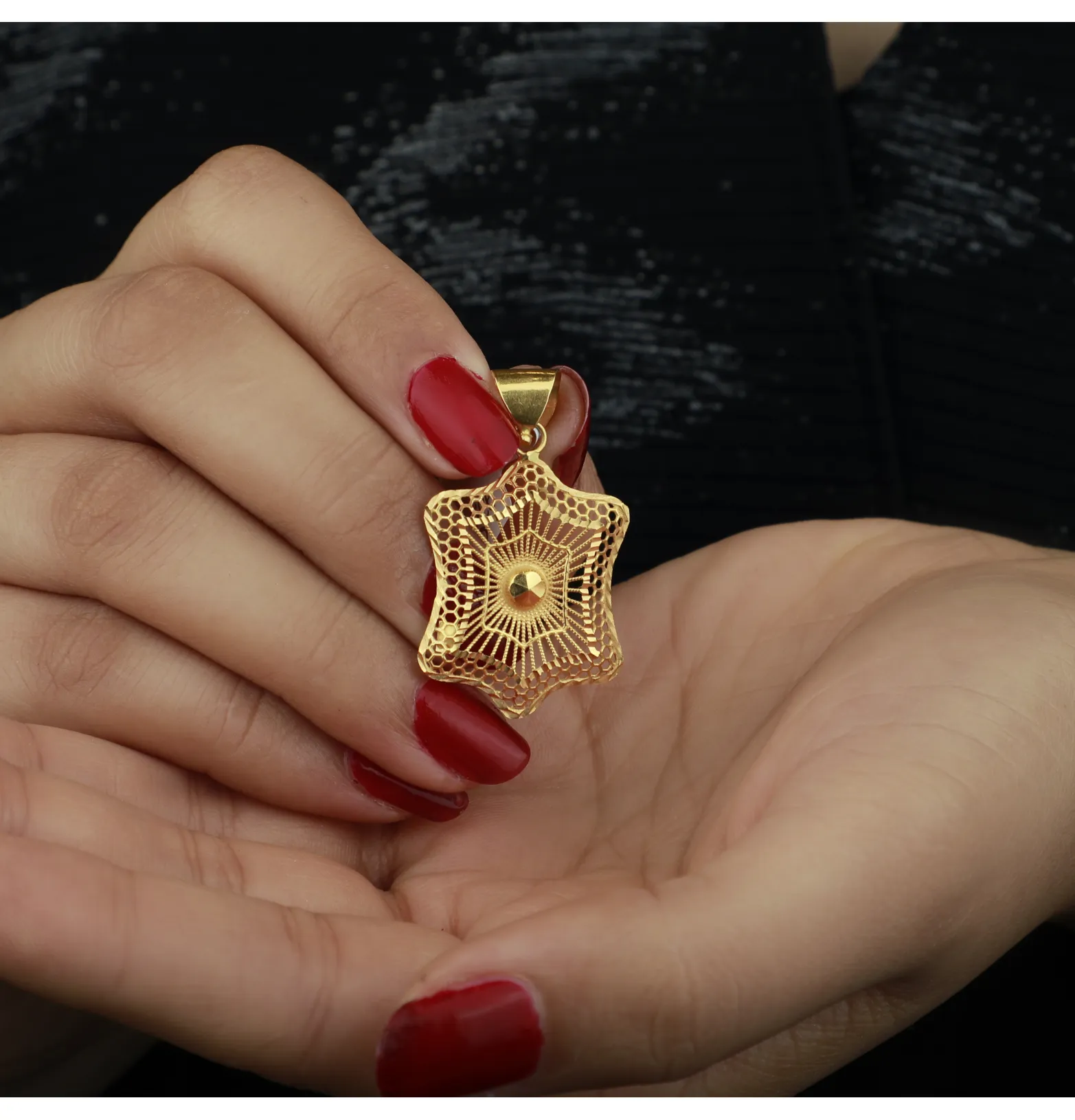 Heart-shaped pendant, 21 karat gold, Turkish made