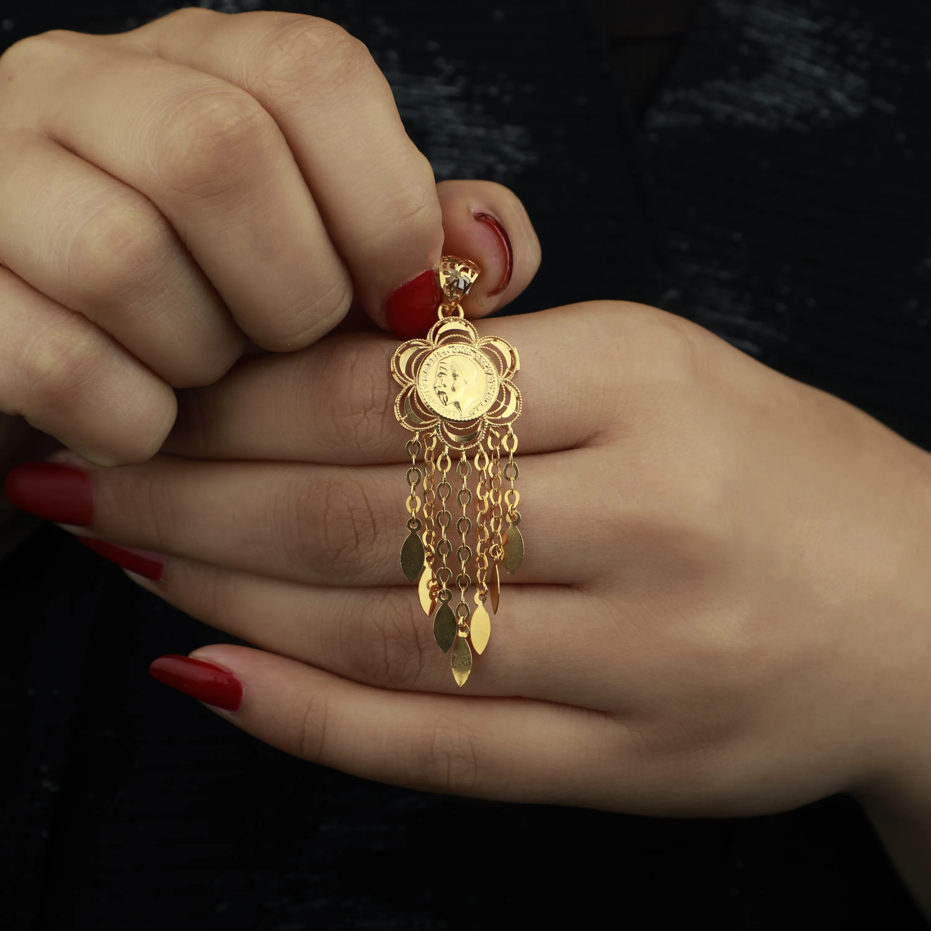 Heart-shaped pendant, 21 karat gold, Turkish made