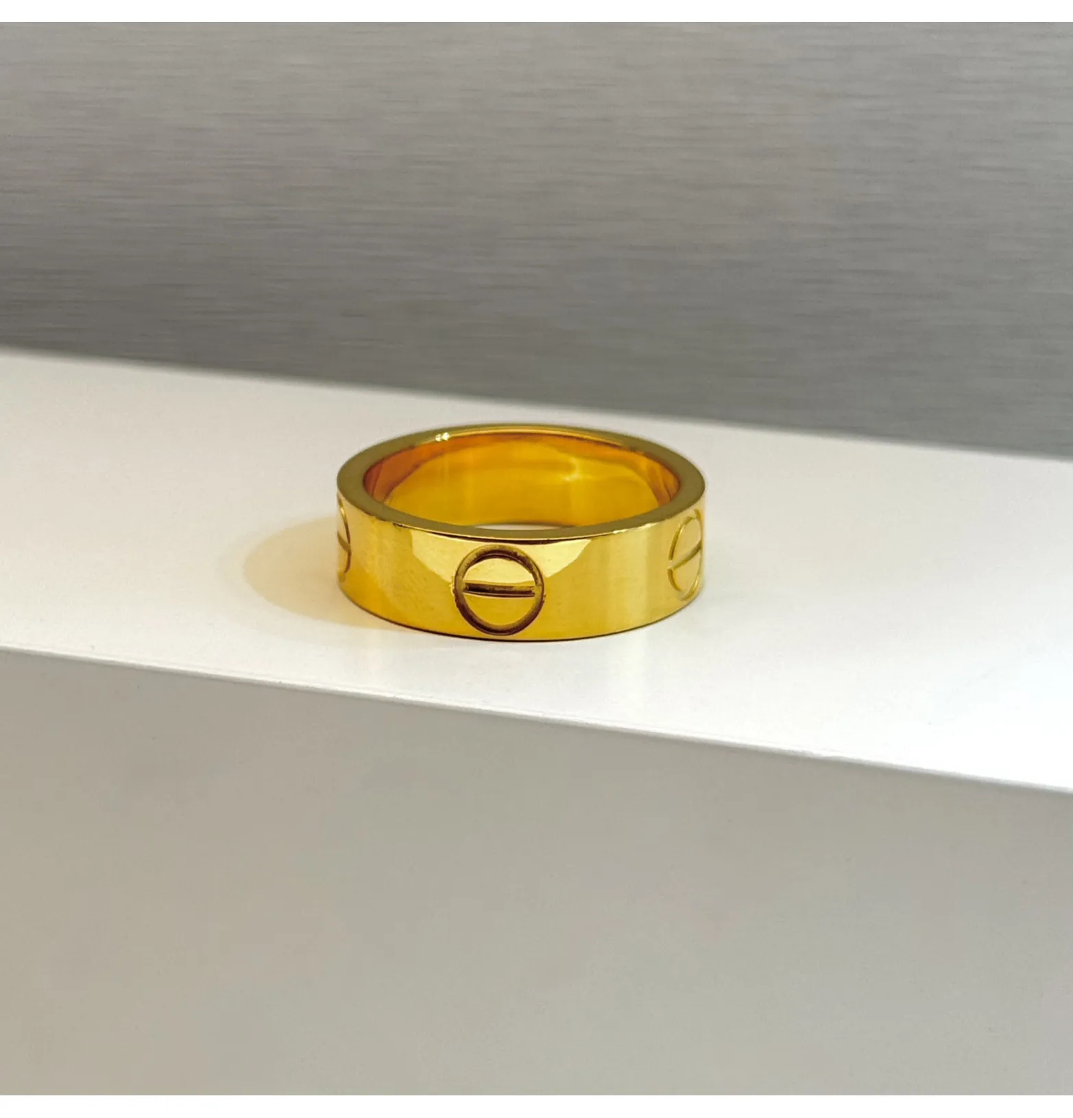 21 karat gold wedding ring, made in Turkey