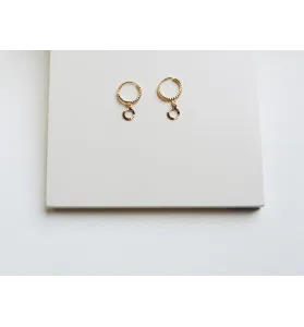 Children's round earrings, 21 karat gold, made in Singapore Children's round earrings, 21 karat gold, made in Singapore