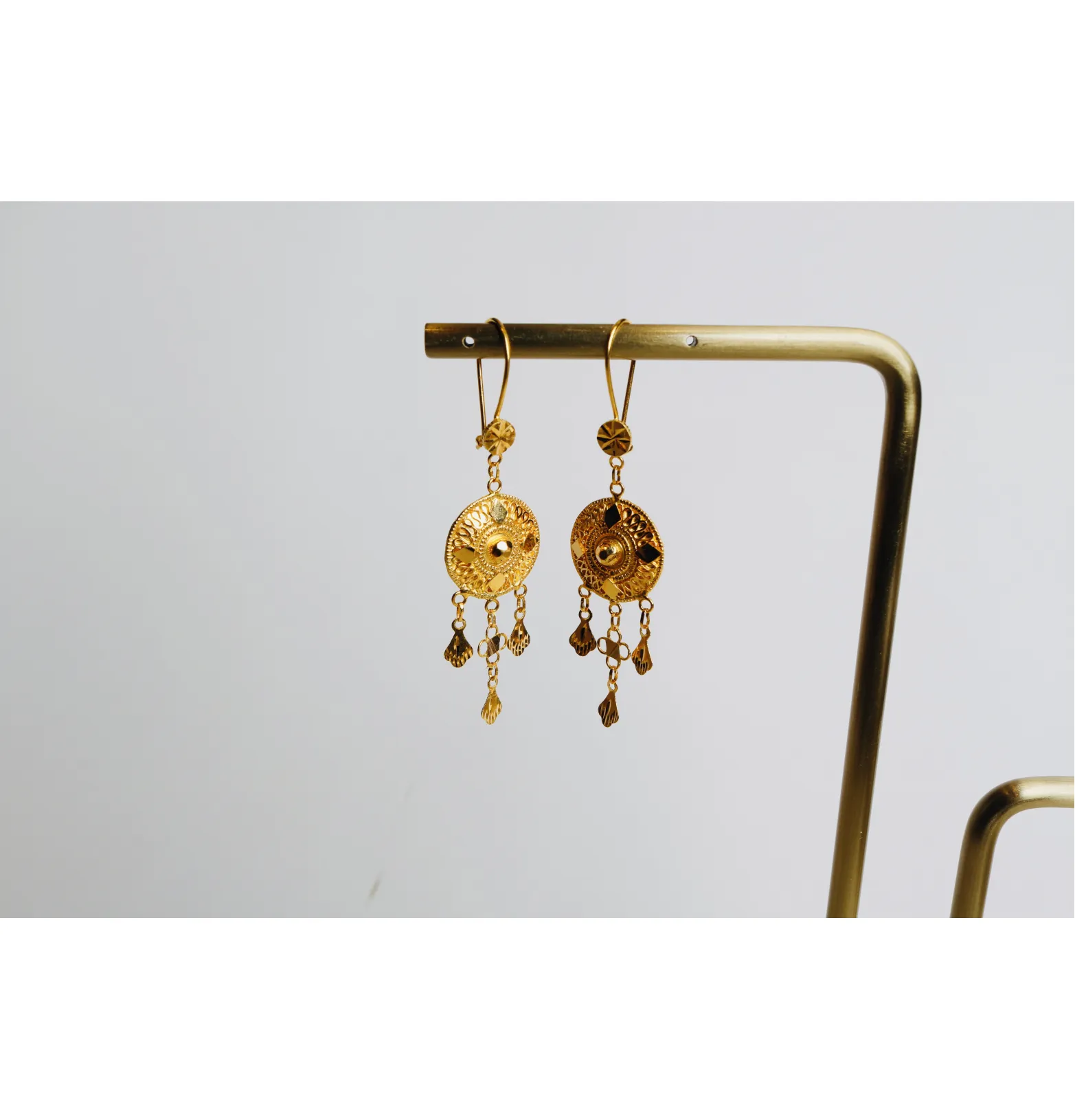 21-karat gold pendant earrings, Omani made