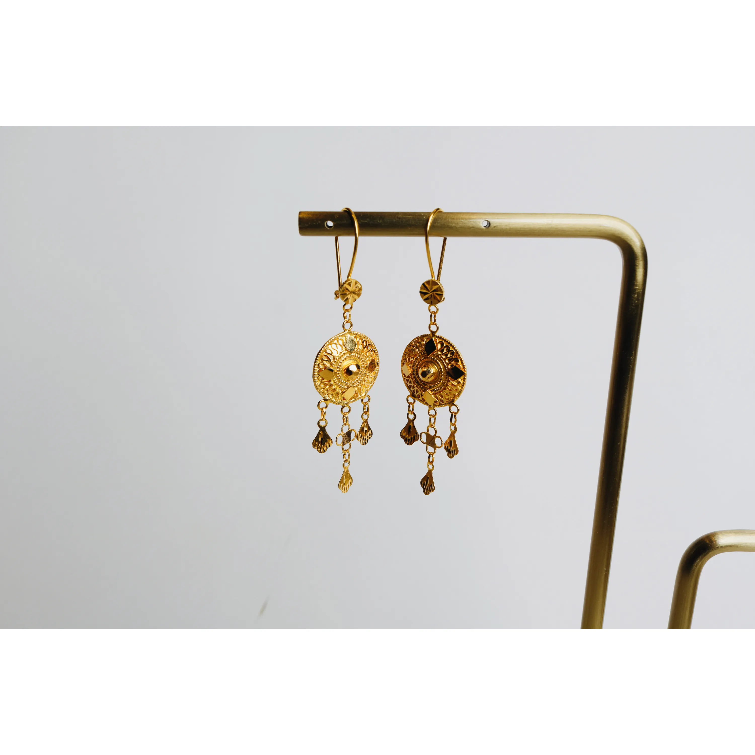 21-karat gold pendant earrings, Omani made