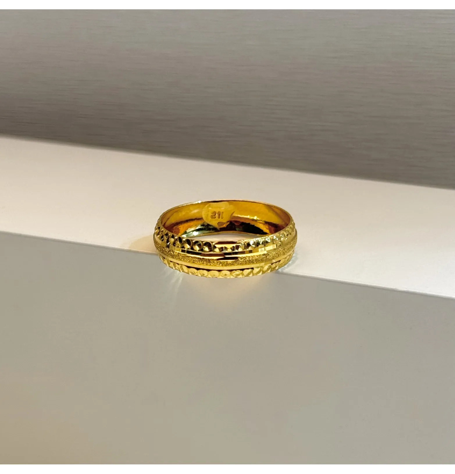 21 karat gold wedding ring, made in Turkey