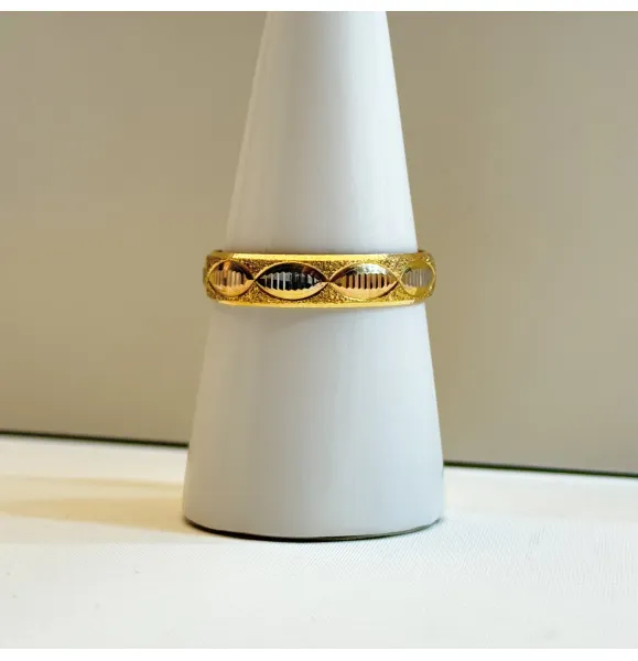 21 karat gold wedding ring, made in Turkey