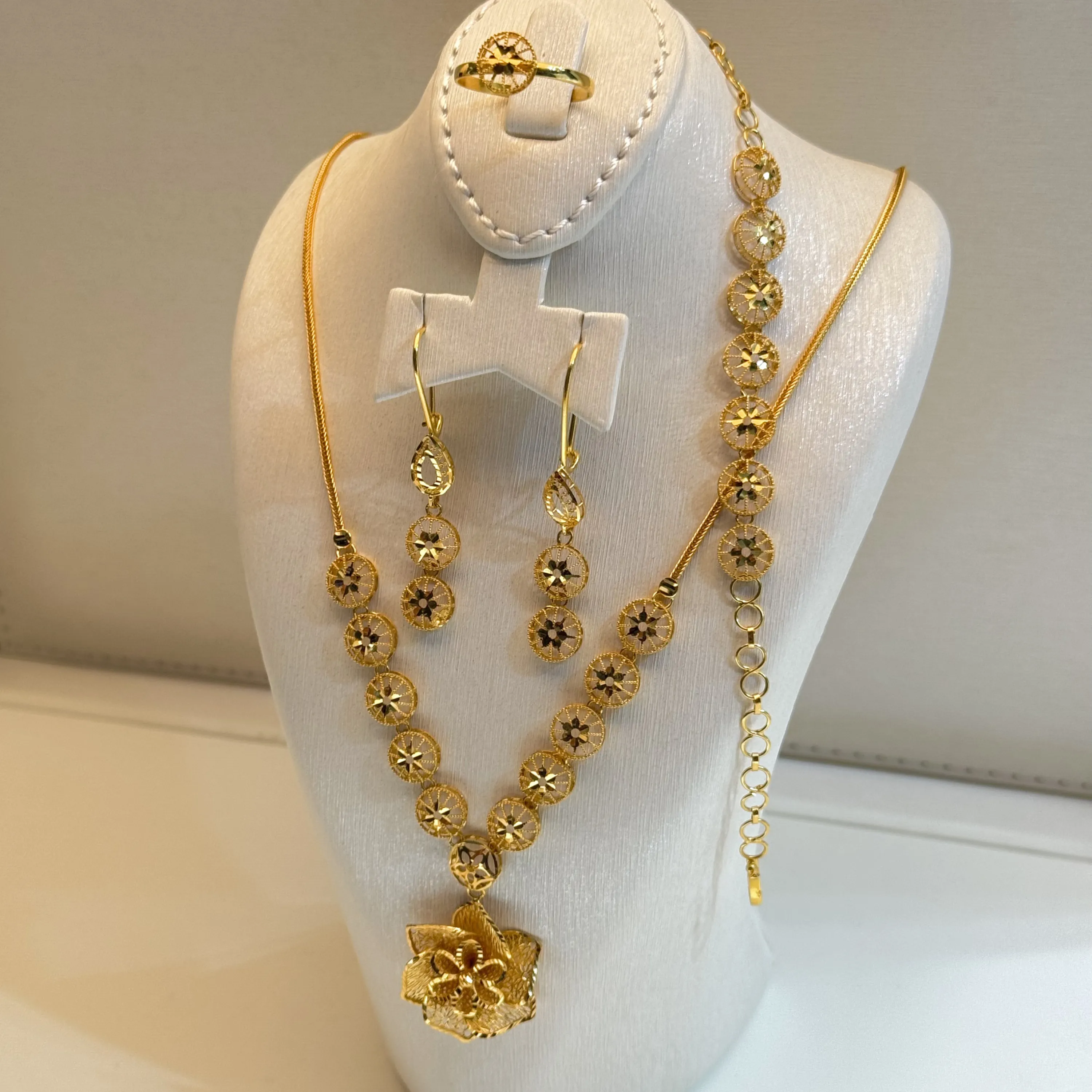 21 karat gold set, Turkish made