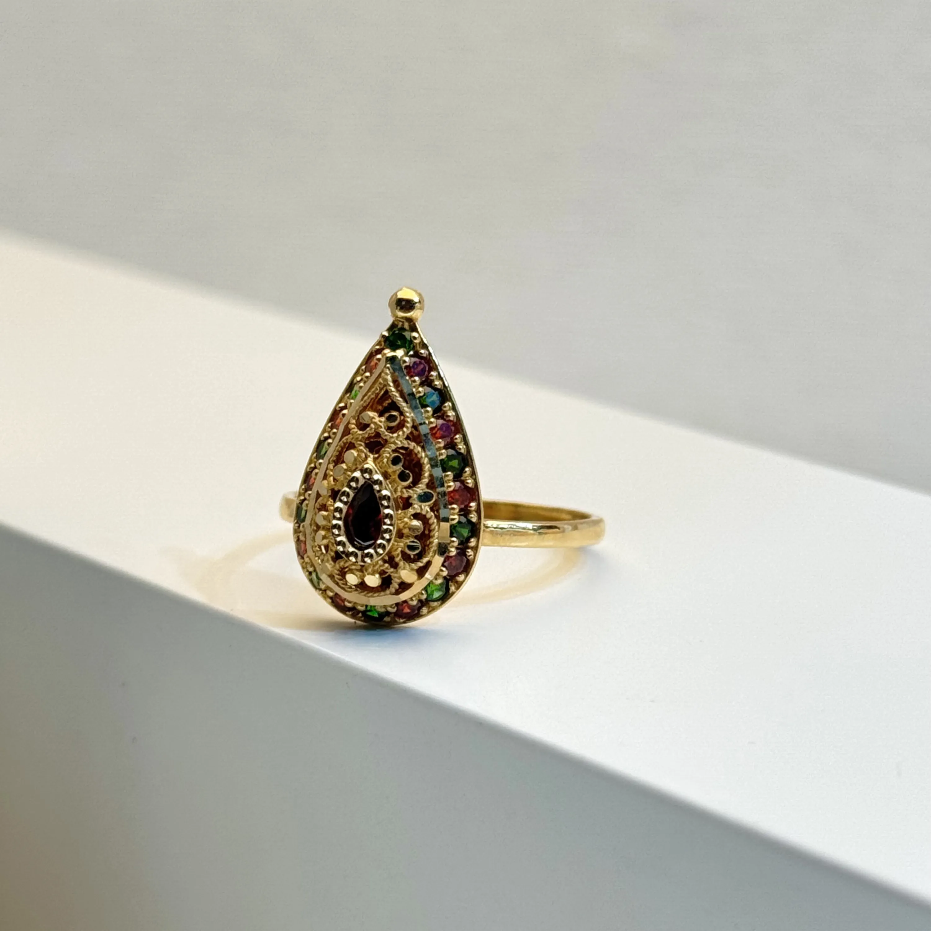 21-karat gold ring, Bahraini-made