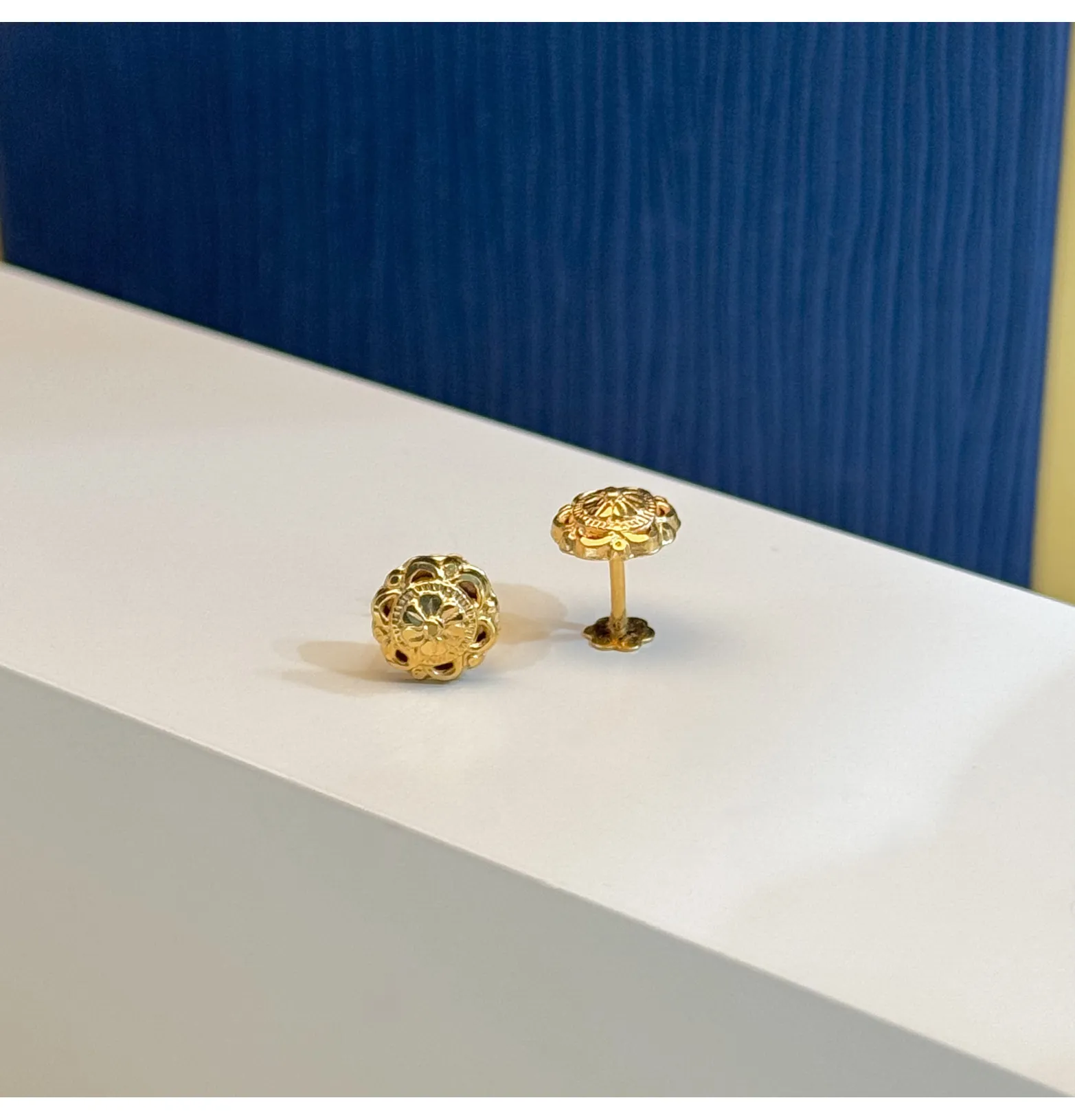 21-karat gold ring for children, Omani-made
