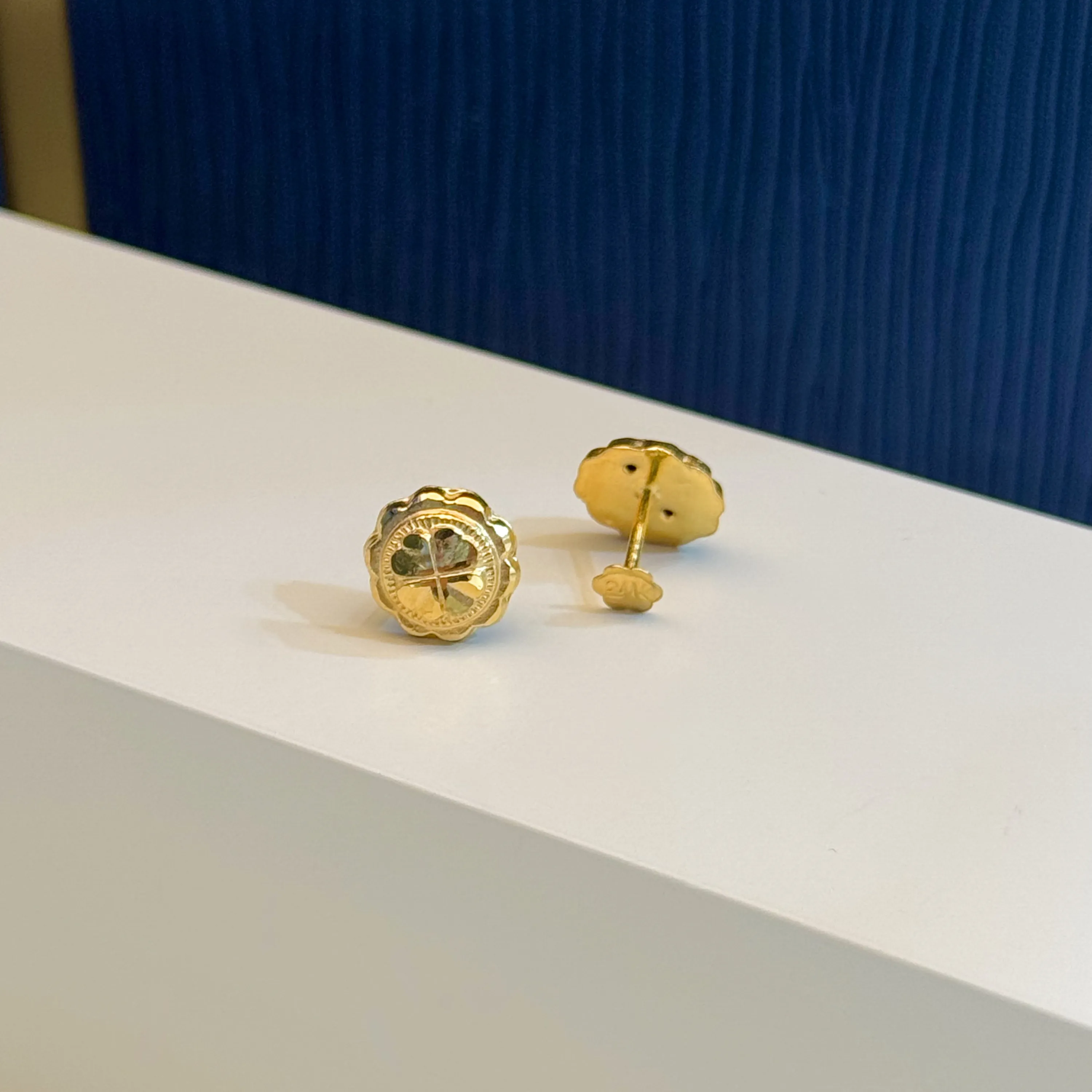 21-karat gold ring for children, Omani-made