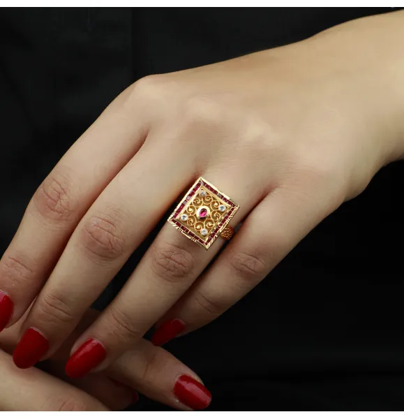 21-karat gold ring, Bahraini made