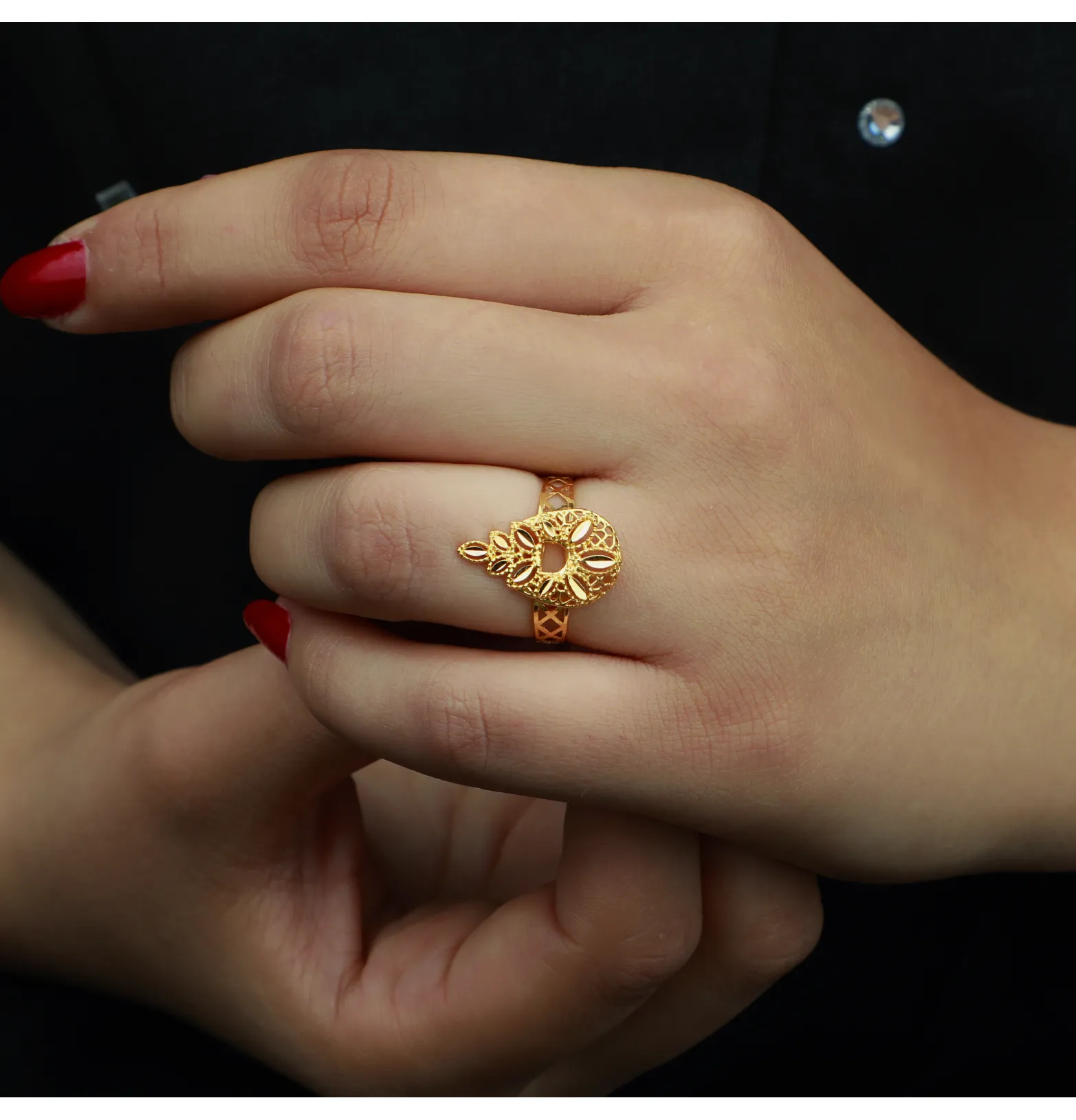 21-karat gold ring, Omani made