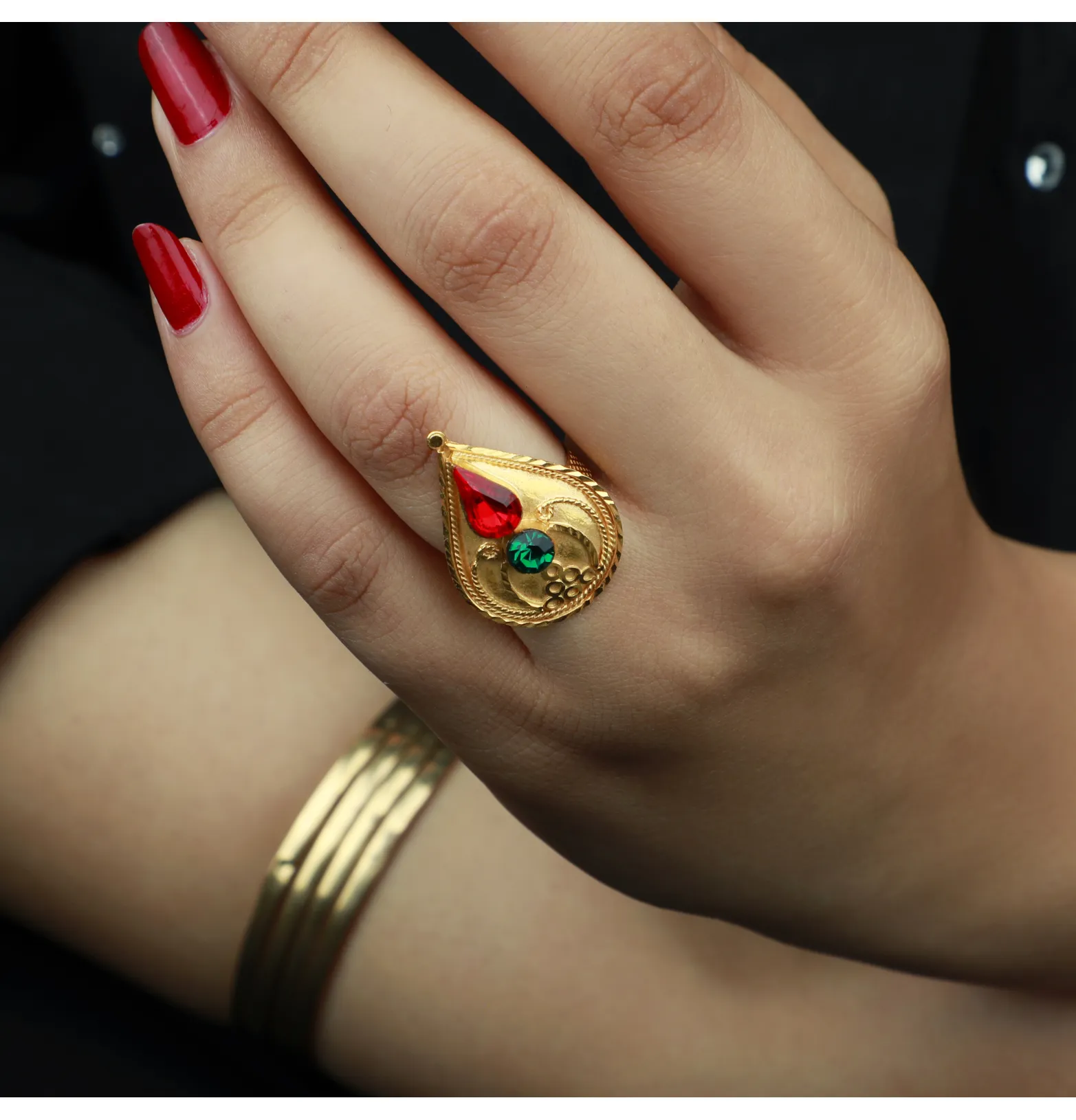 21-karat gold ring, Omani made