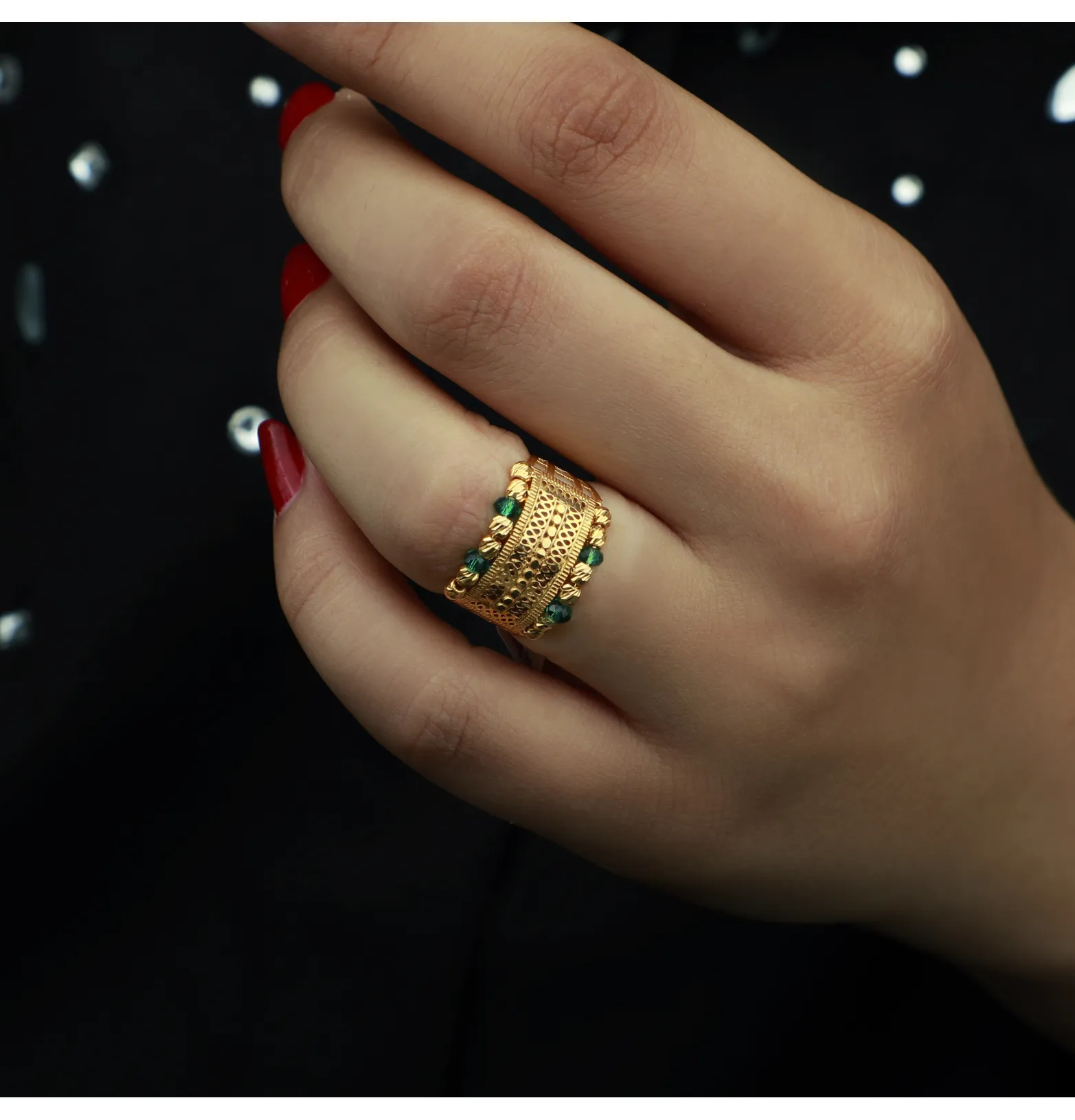 21-karat gold ring, Omani made