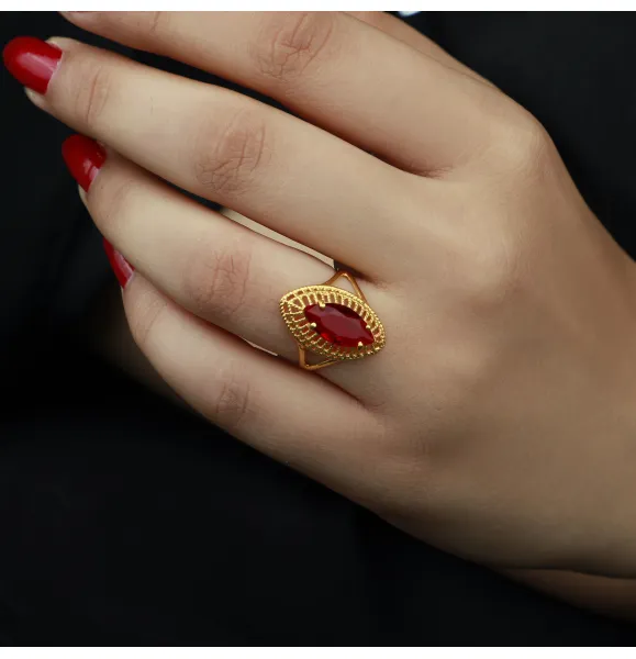 21-karat gold ring, made in the UAE