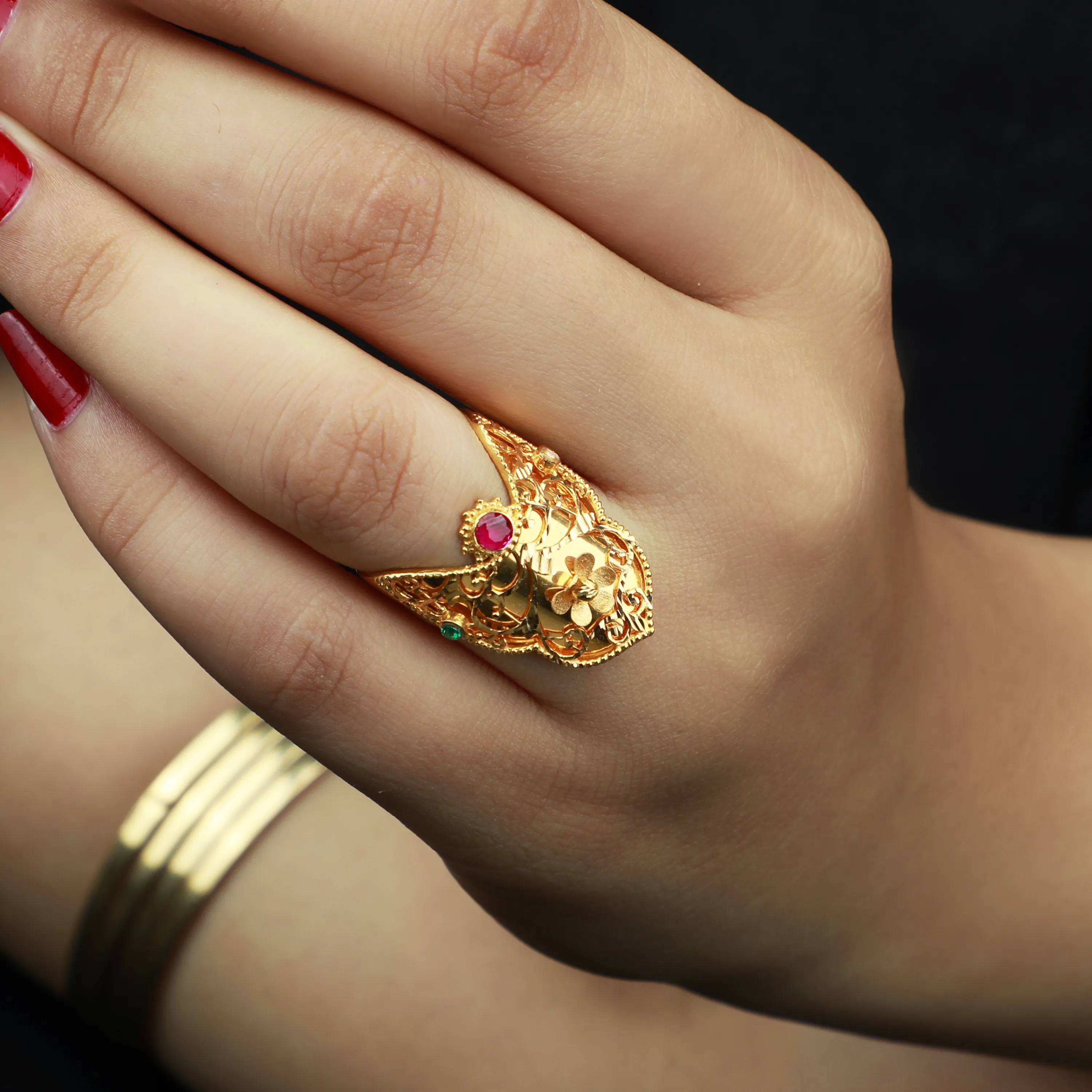 21-karat gold ring, Bahraini made